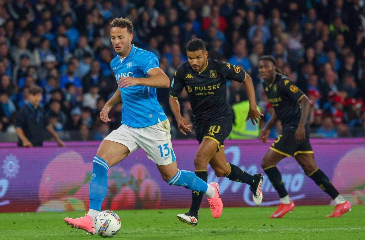 亚特兰大客场斩获三分，球队士气高涨