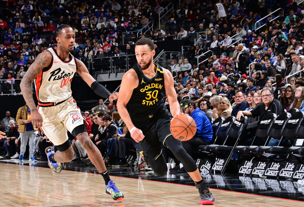 勇士逆转活塞，强势晋级