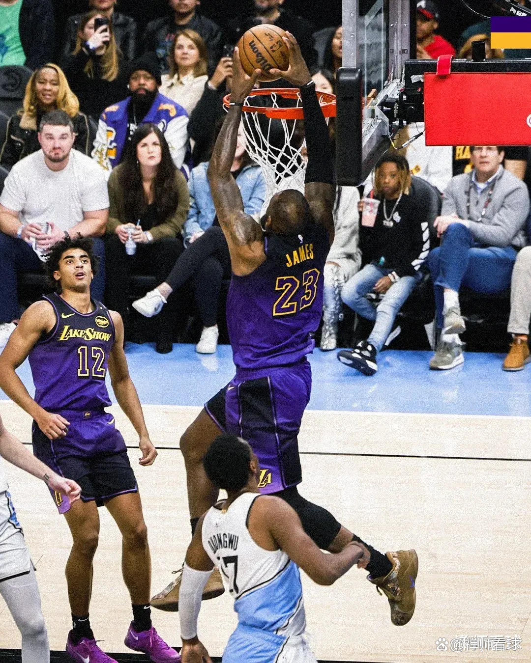 湖人不敌开拓者,战绩跌落 湖人不敌开拓者,战绩跌落