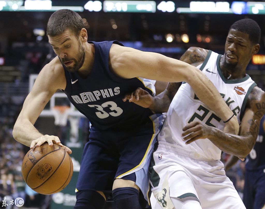 雄鹿擒灰熊，连胜达七场